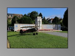 Hors Circuit - Château Thierry 16 x 12  - 90-001